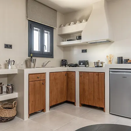 Lithia Exclusive Plaka (Naxos)
