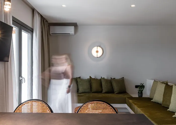 Villa Lithia Exclusive